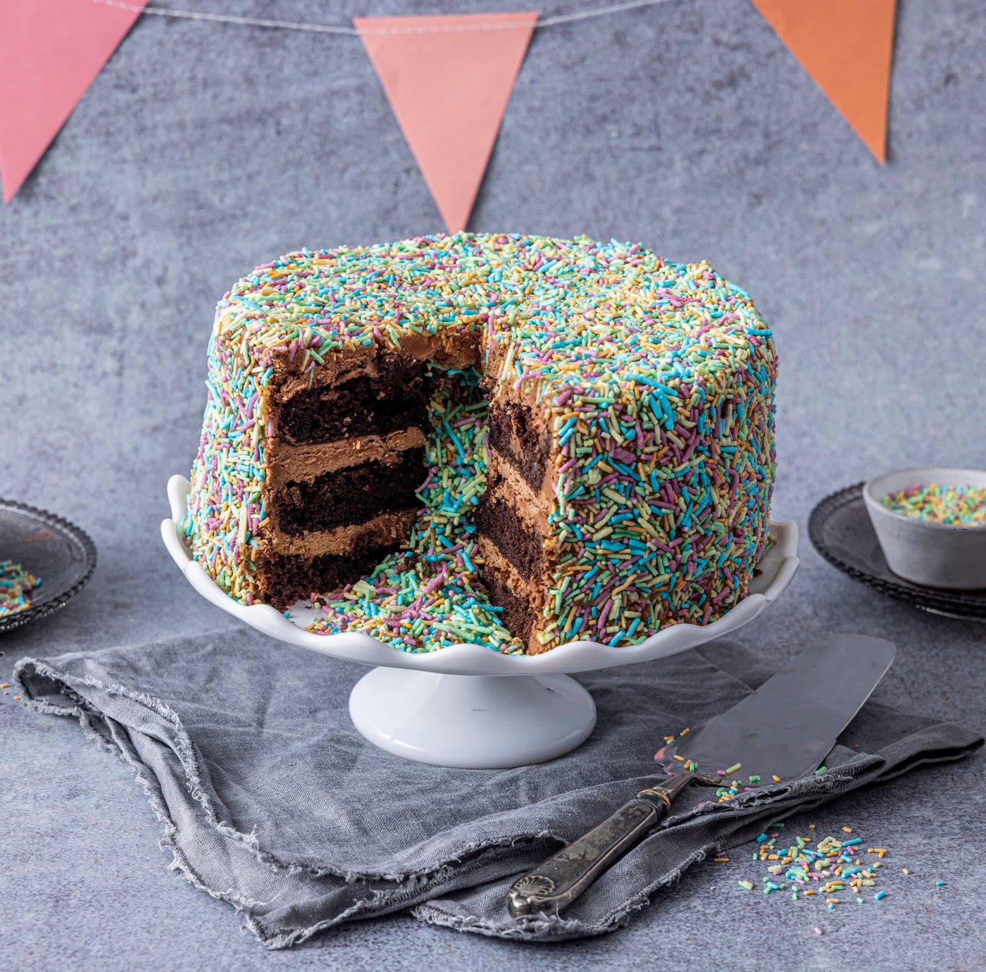 Piñatakake fra Kakemakeren.